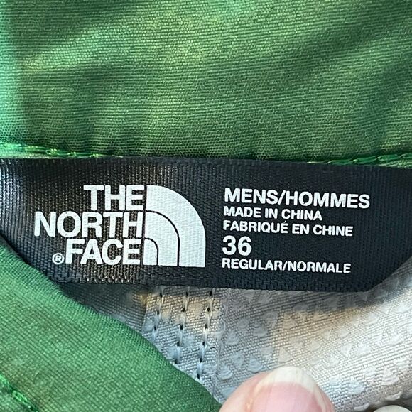 The North Face green camouflage swim trunks, size 36‎ - Picture 8 of 12